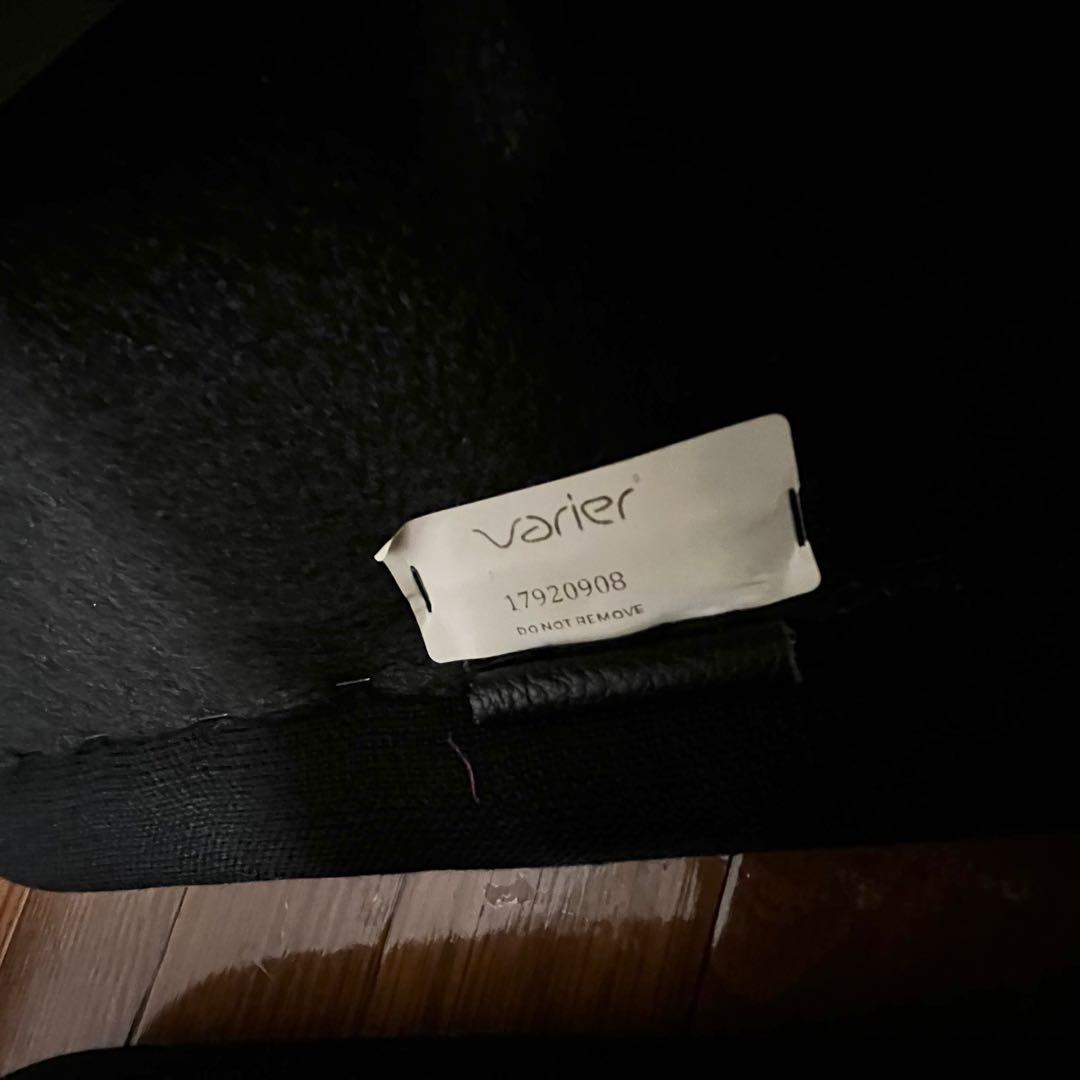 【現行ロゴ／美品】Varier MULTI balansブラック バランスチェア