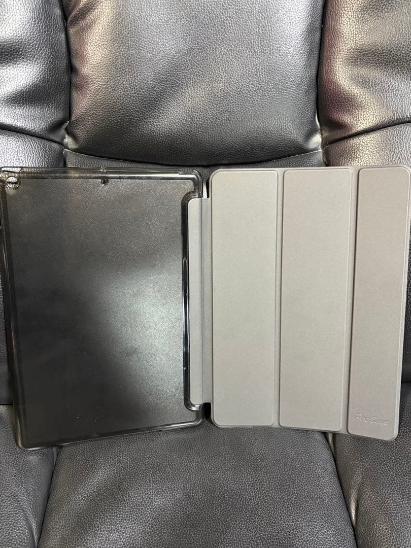 iPad 第8世代　32GB ゴールド　目立たない焼けあり　おまけあり