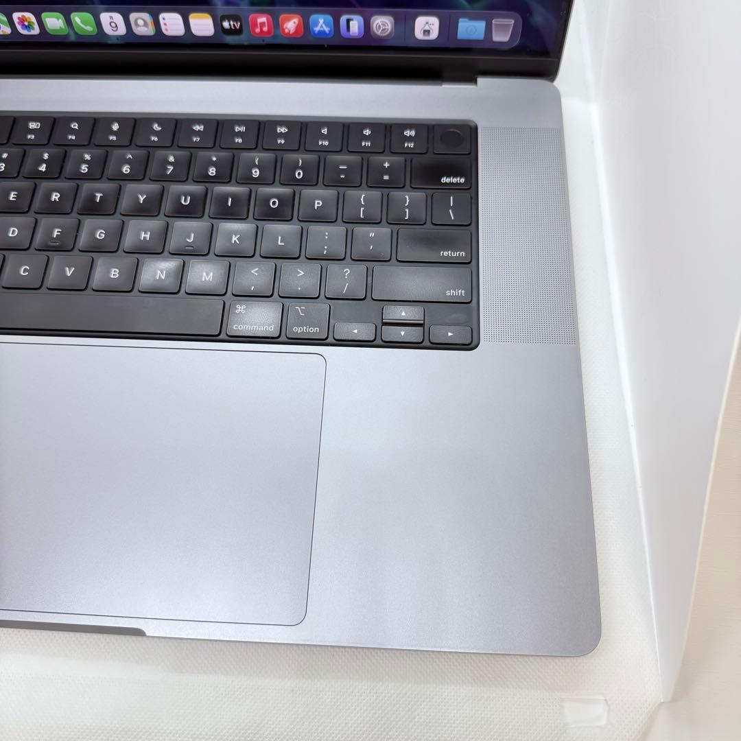 美品 Macbook Pro 16インチ M1 Pro 512GB 32GB