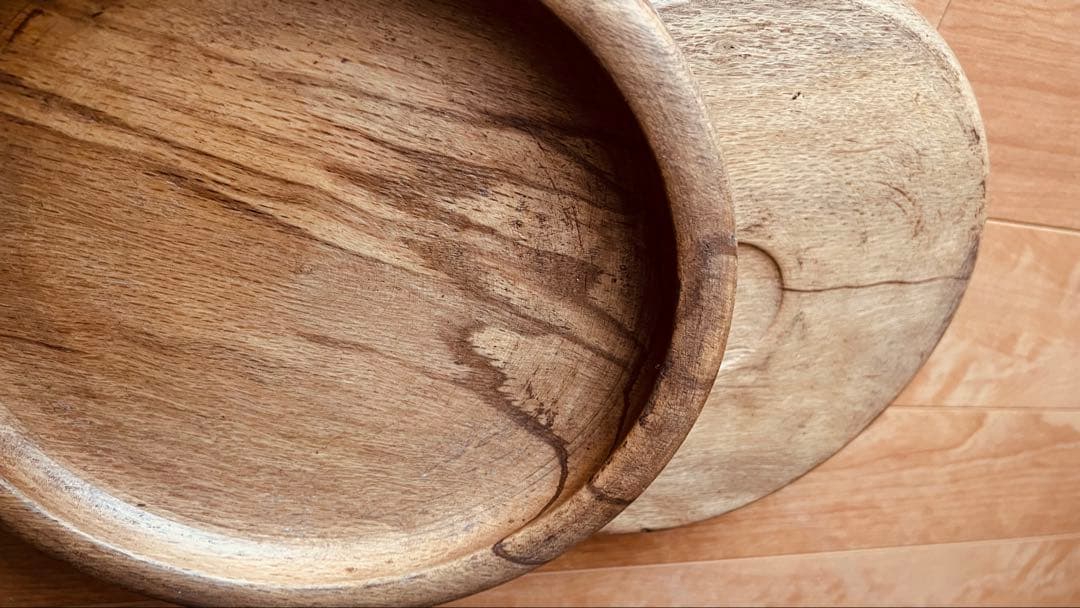 時代　白木　楠　杢目木地丸盆　（大正-戦前頃）二枚セット