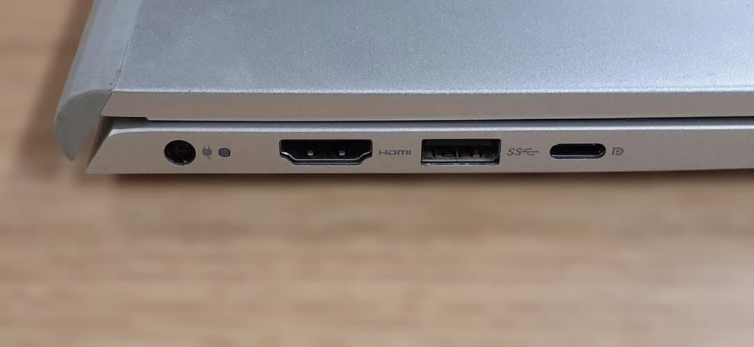 メ*郎様 80L0216-02　Dell Inspiron 15 5505 動作