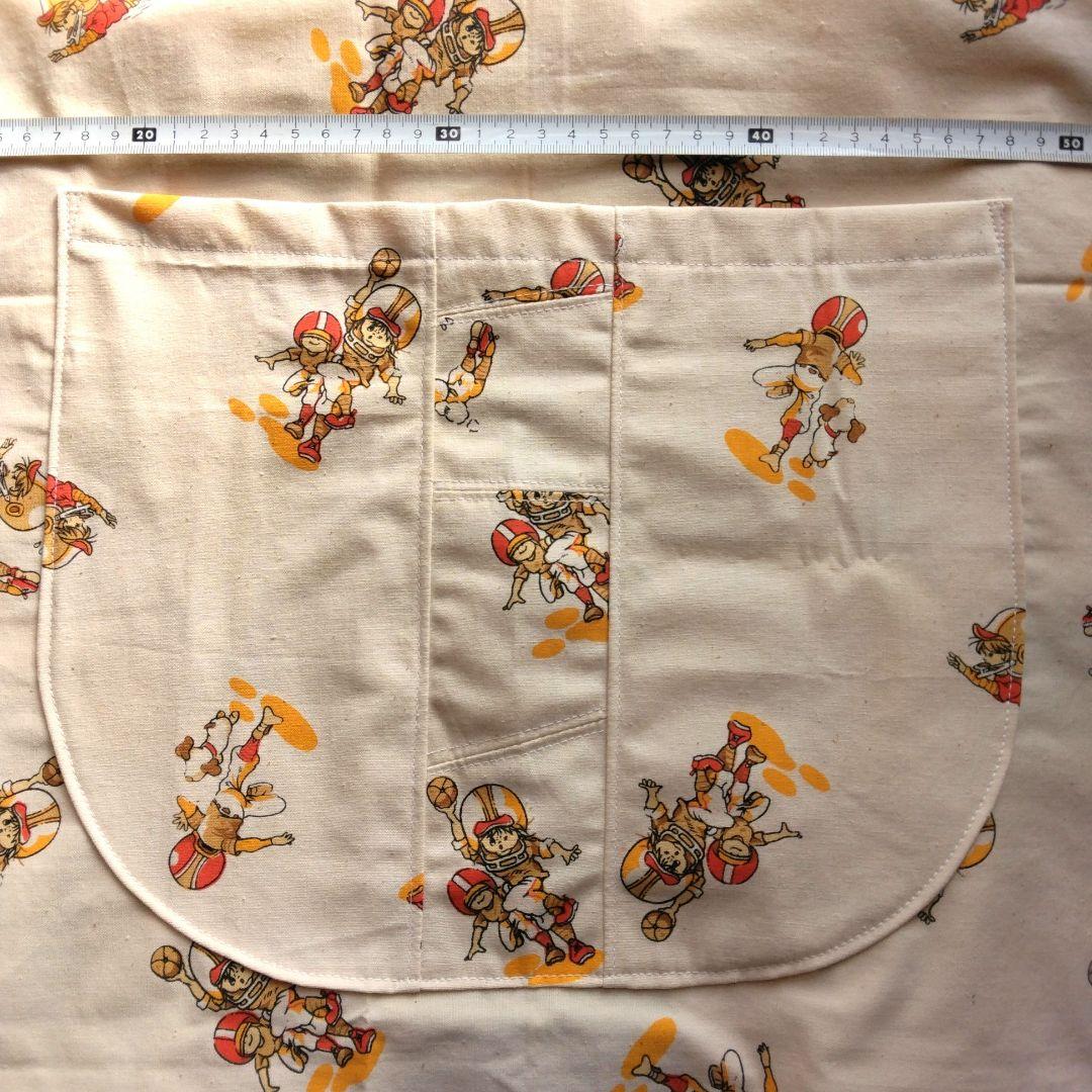 レトロ柄のかわいいエプロン