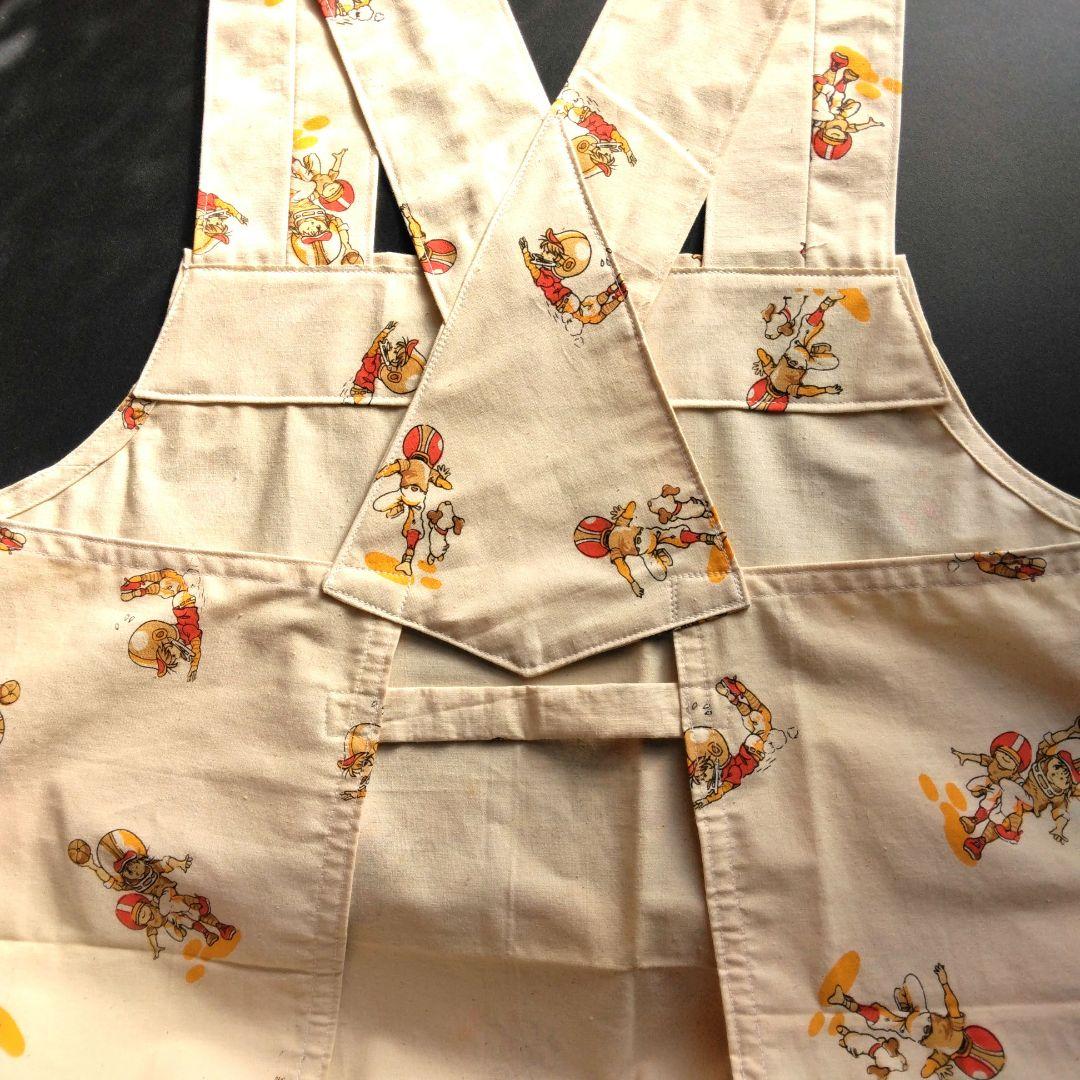 レトロ柄のかわいいエプロン