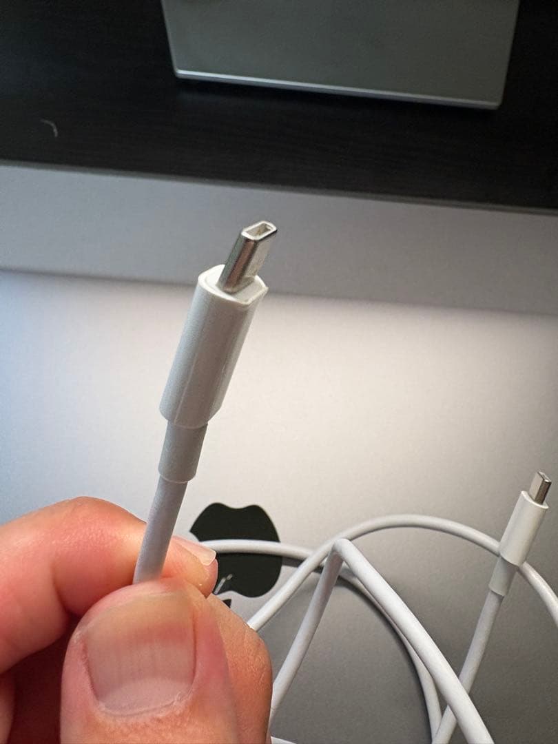 MacBook Pro 2020 13インチ　 M1チップ　整備済品