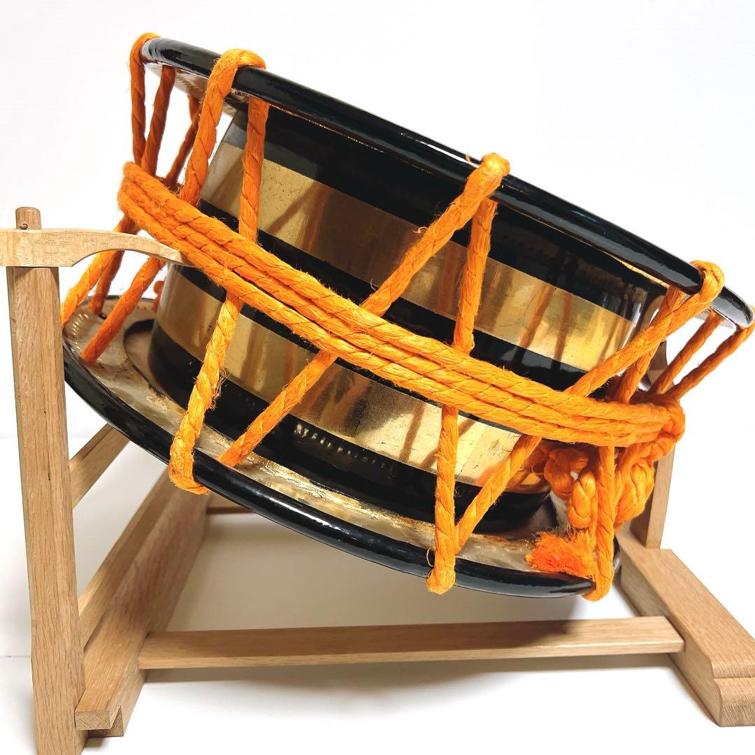 【良品】締め太鼓　和太鼓 35.5cm x 16cm 木製スタンド　金彩　蒔絵