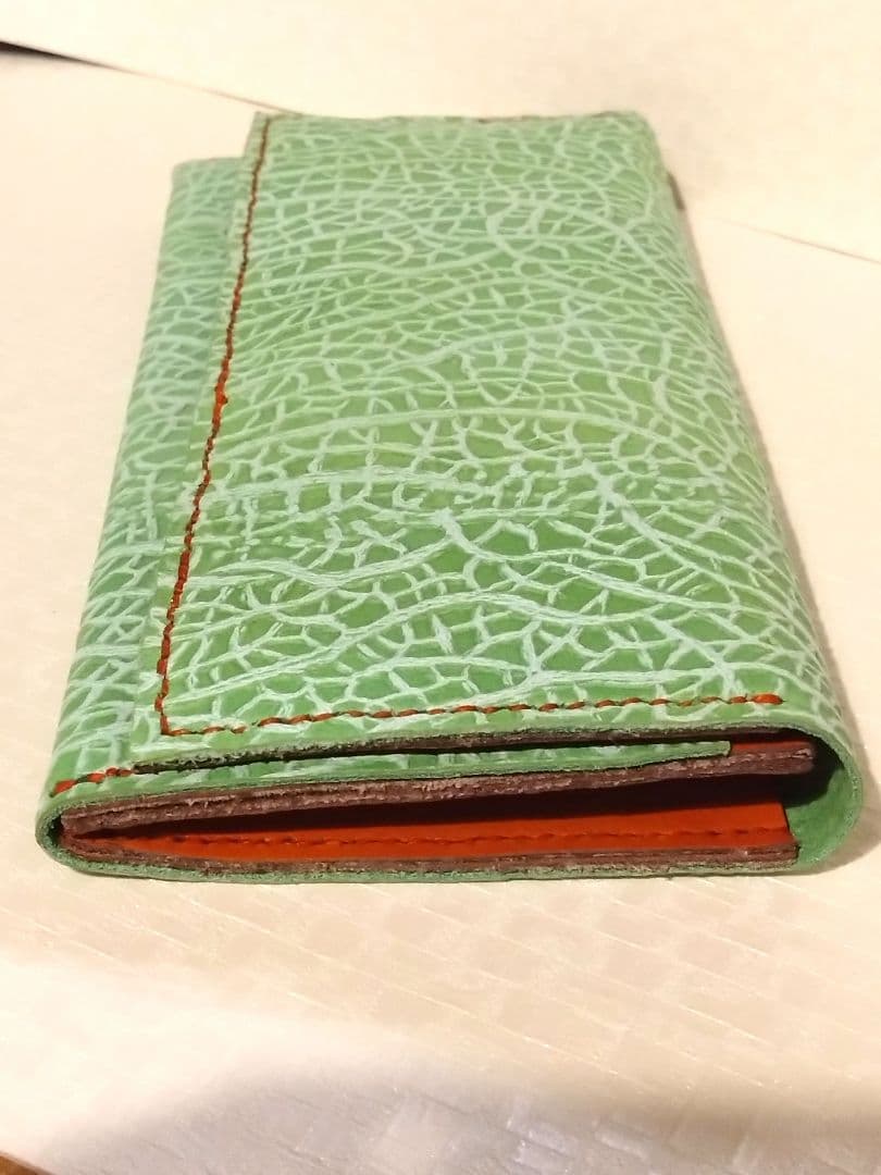 ハンドメイド　メロン革　薄型軽量長財布　本革使用