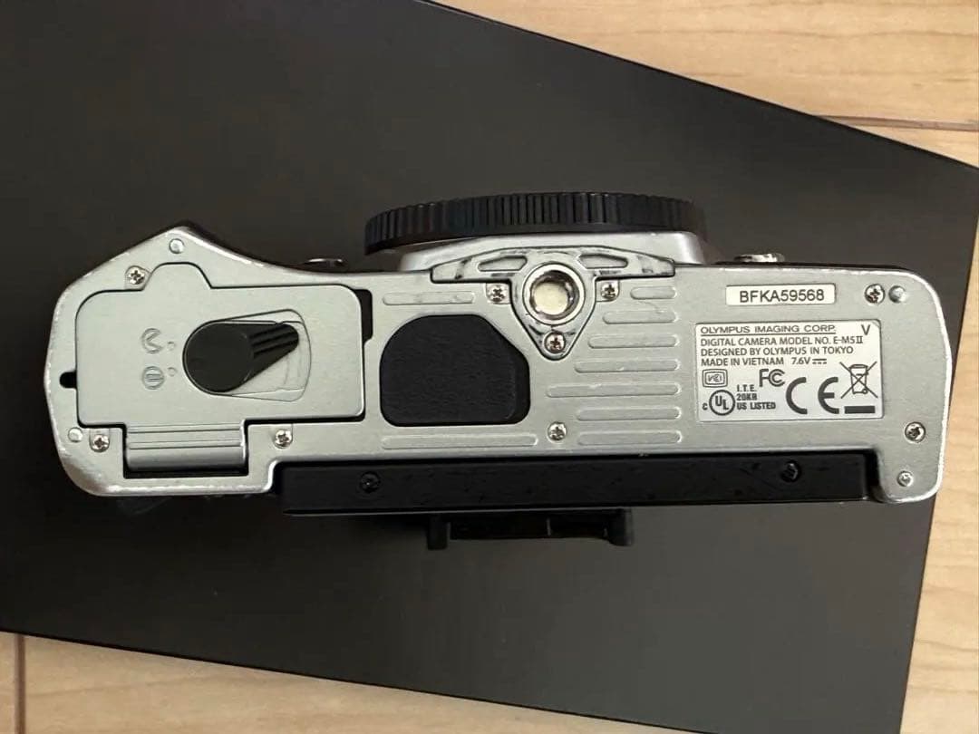 デジタルカメラ OLYMPUS OM-D E-M5 Mark II + 12-40mm F2.8