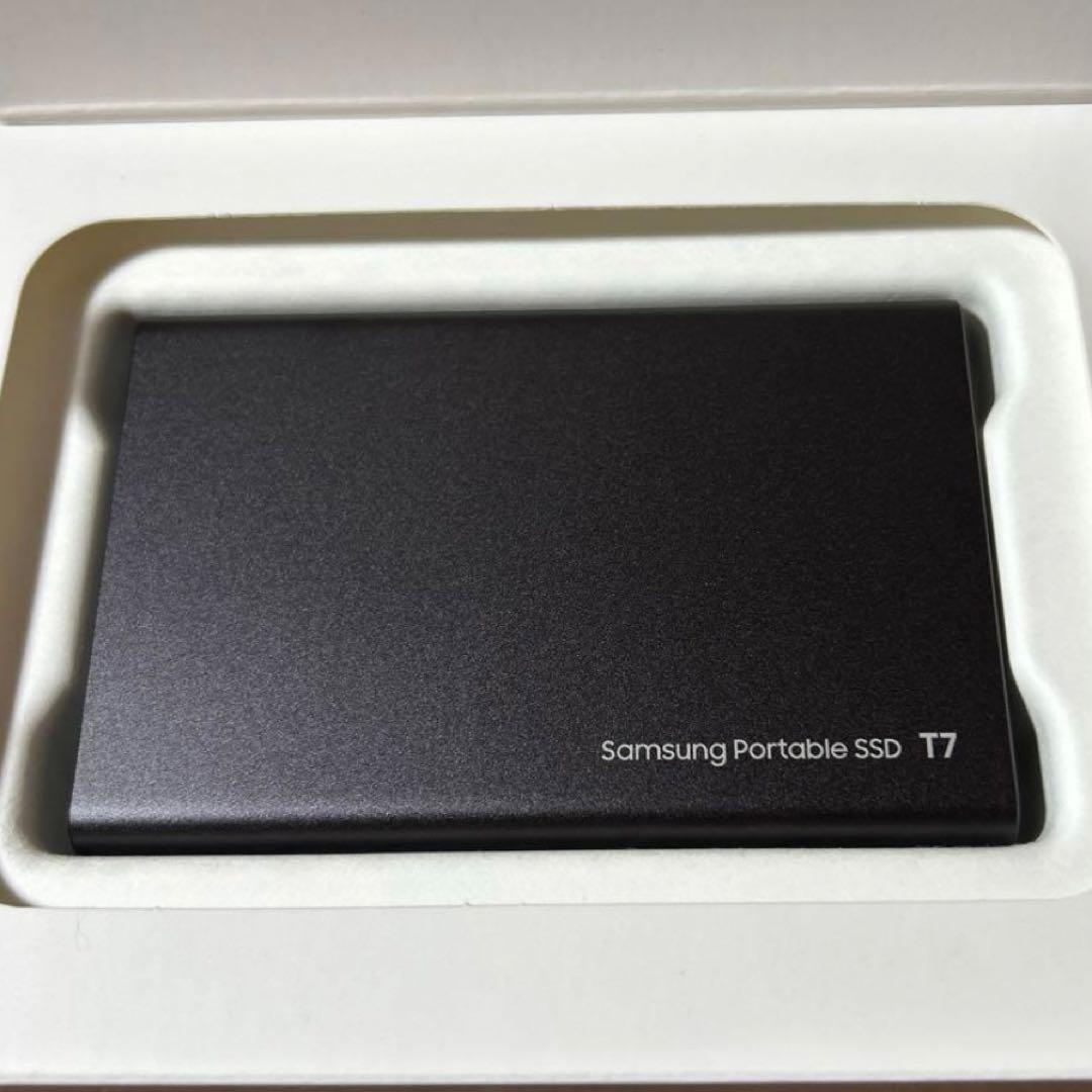 【中古品】Samsung ポータブルSSD T7 1TB
