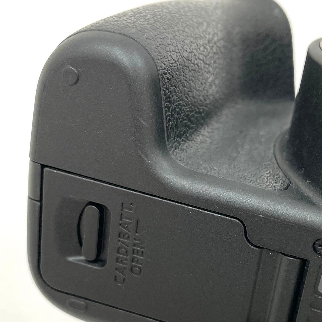 Canon EOS Kiss X9 ダブルズームキット