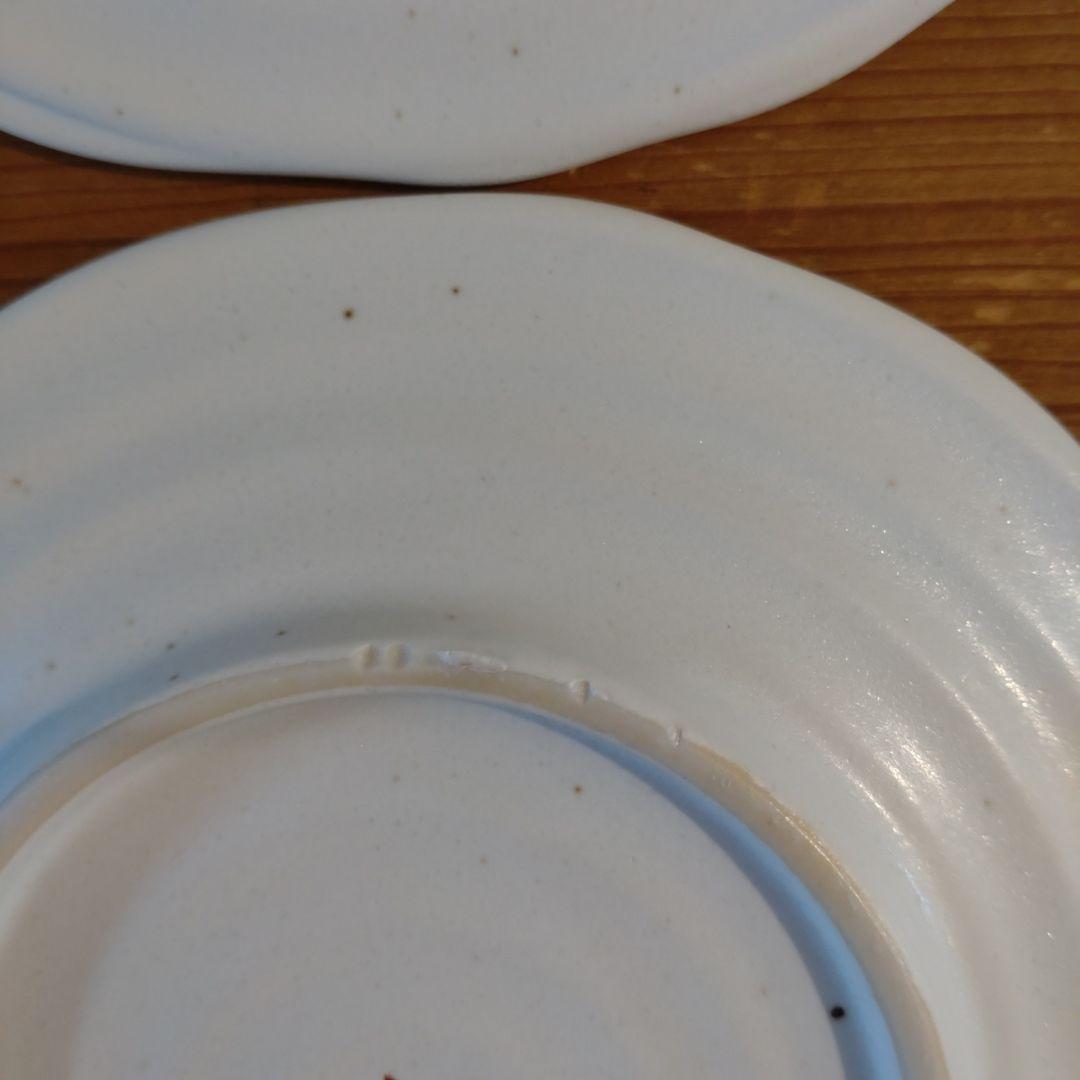 数日出品セット売り！大皿と同じ種類ではないようですが、売り場に一緒にありました。