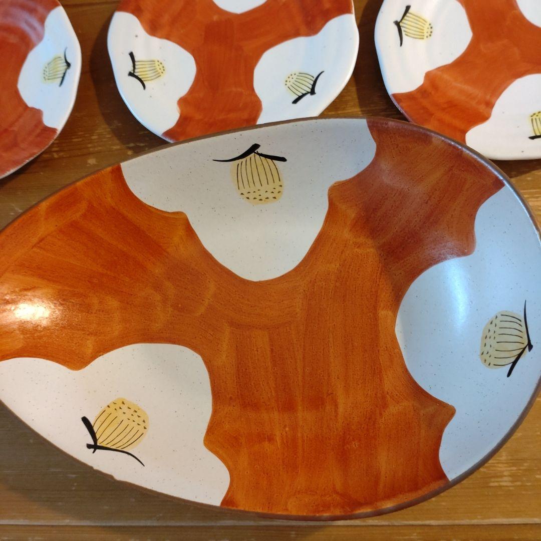 数日出品セット売り！大皿と同じ種類ではないようですが、売り場に一緒にありました。