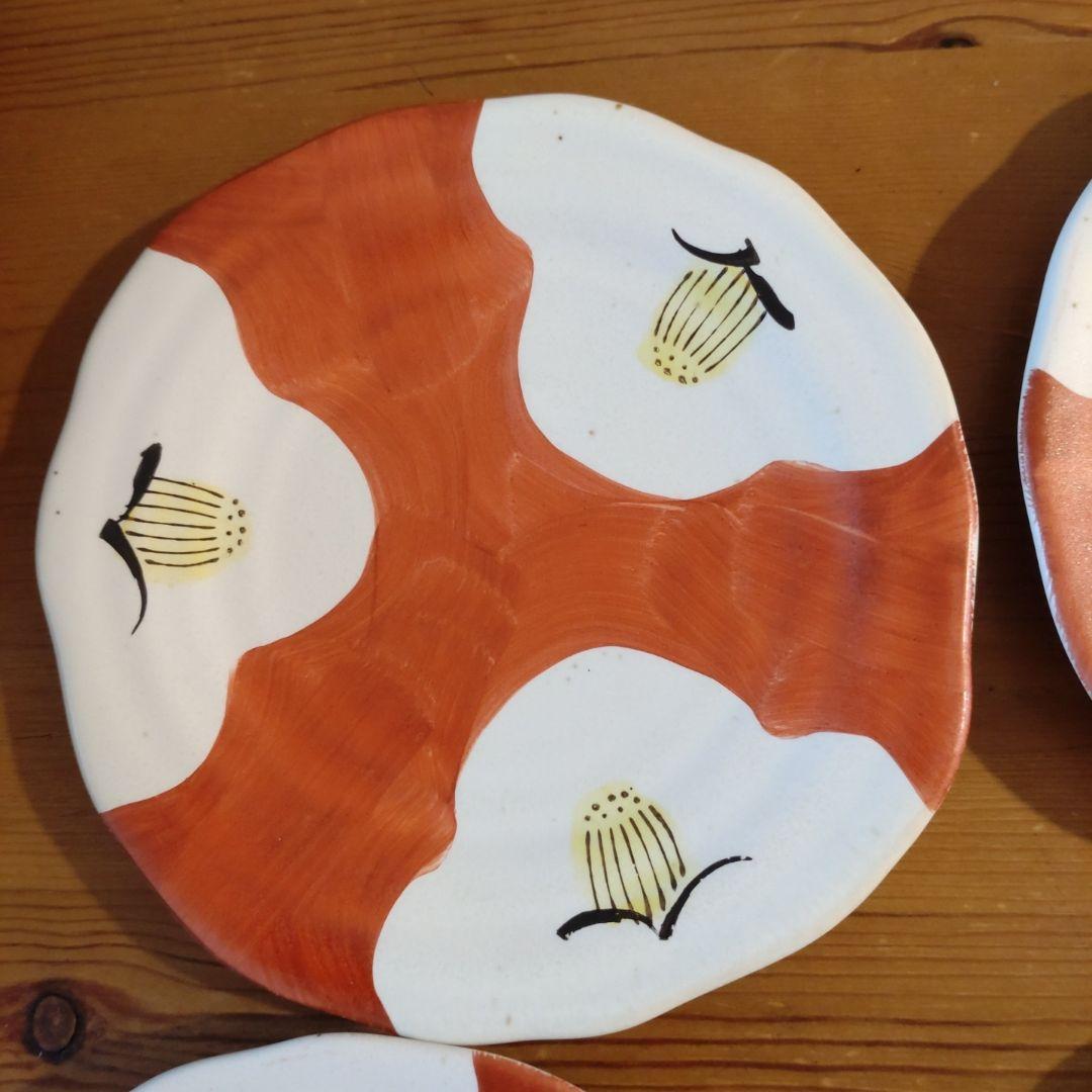 数日出品セット売り！大皿と同じ種類ではないようですが、売り場に一緒にありました。