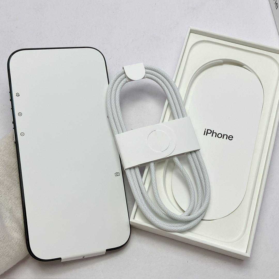 3409○ 未使用 Apple iPhone17 256GB A3519