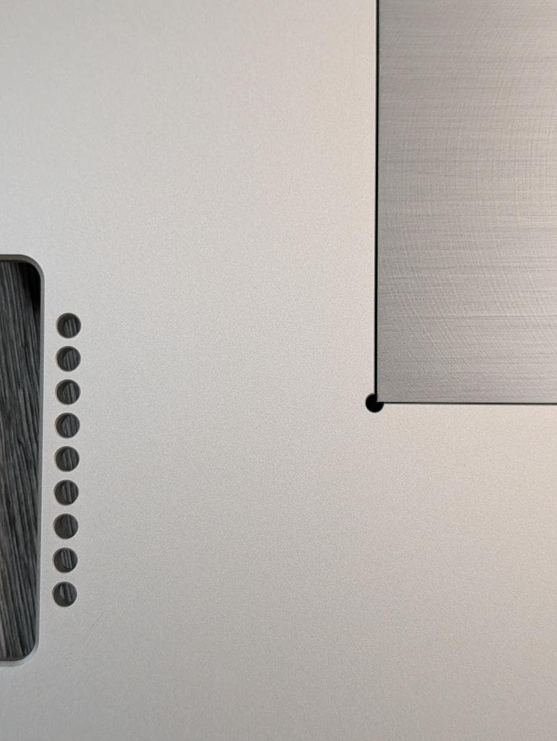 バルミューダ アルミ削り出し冷却台 X-Base 17M