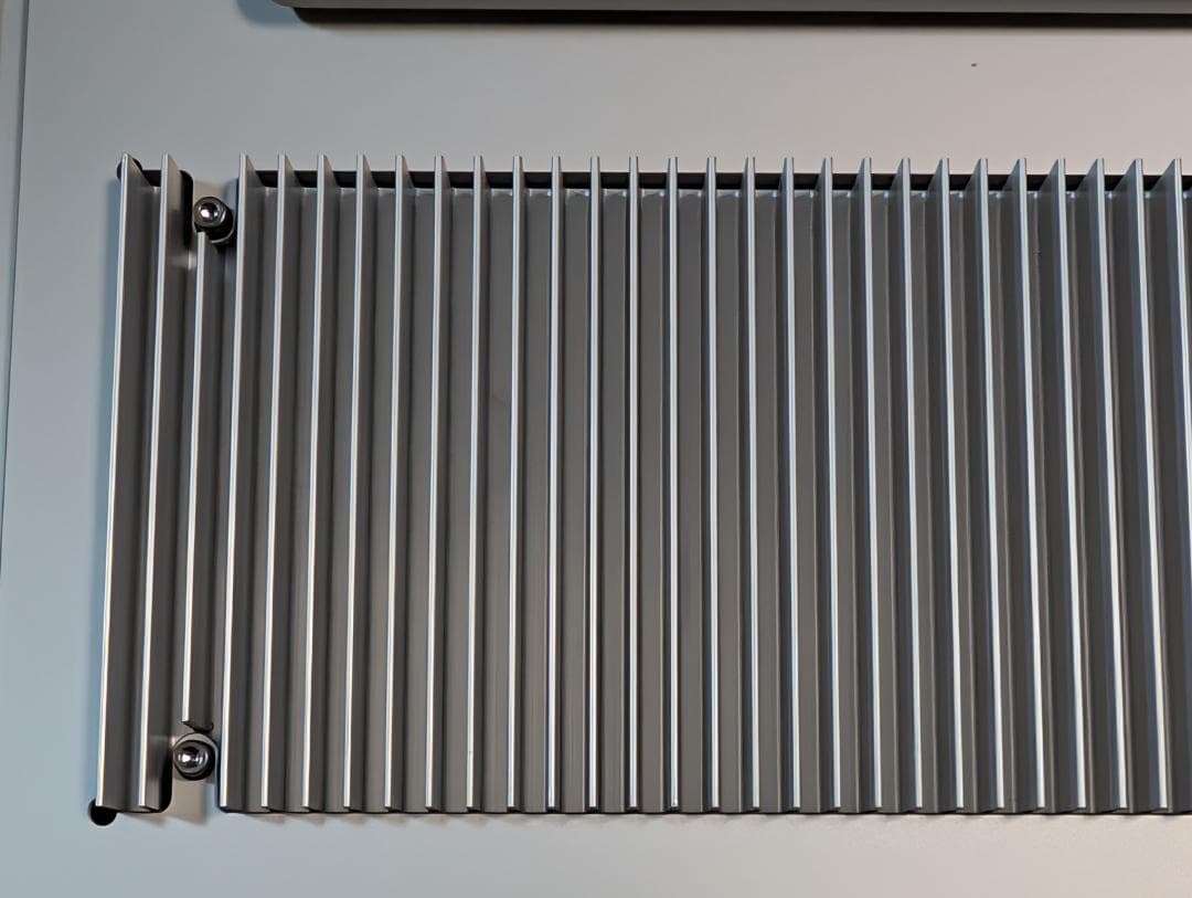 バルミューダ アルミ削り出し冷却台 X-Base 17M