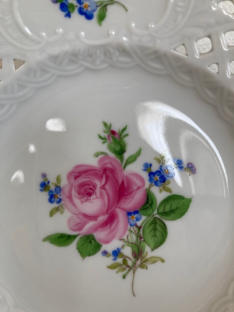 マイセン　ピンクの薔薇　忘れな草　透かし　飾り皿