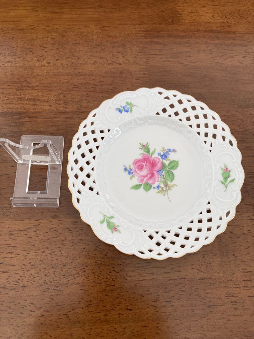 マイセン　ピンクの薔薇　忘れな草　透かし　飾り皿