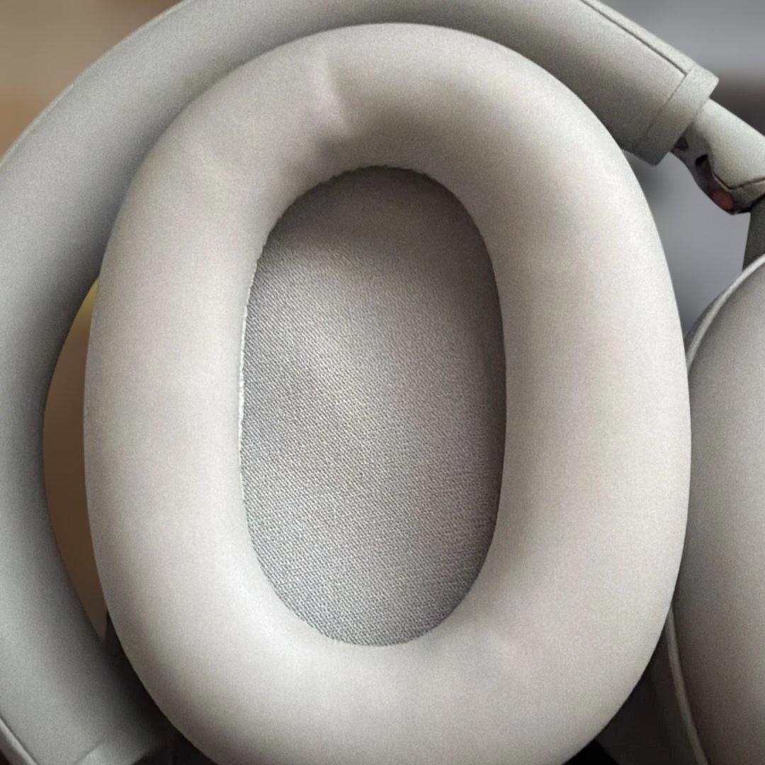 【最安値】SONY WH-1000XM6 美品　プラチナシルバー