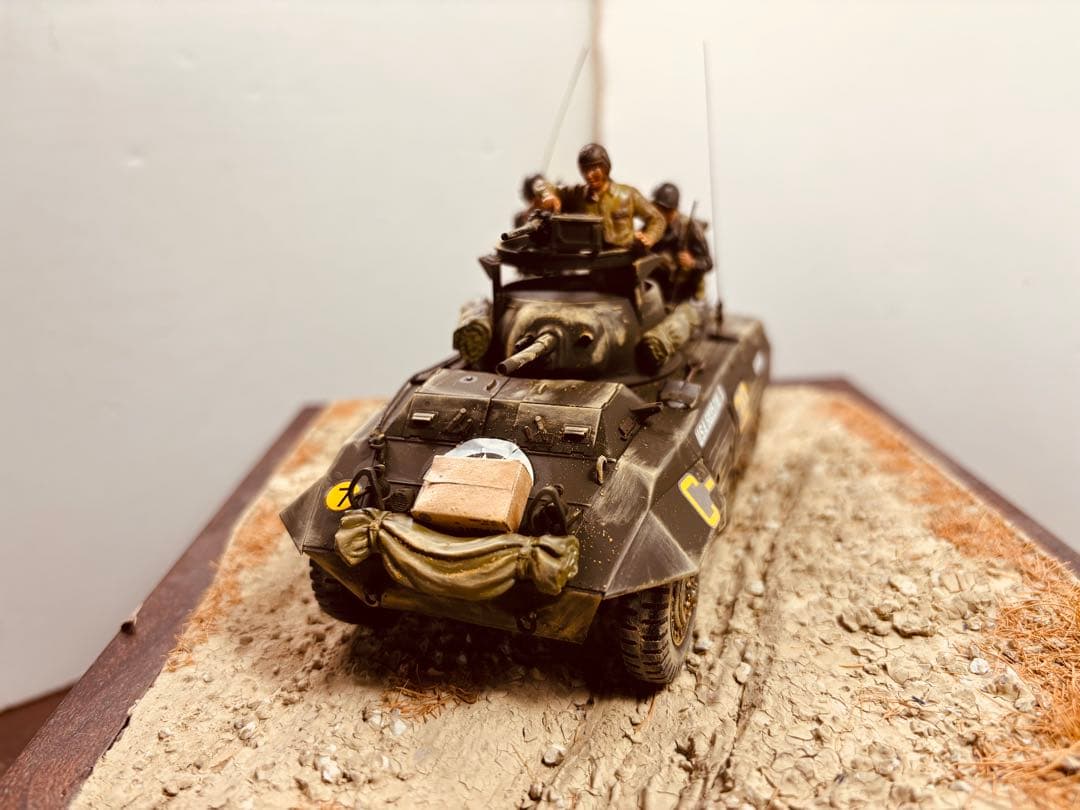 1／35 アメリカ軍軽装甲車M8グレイハウンド