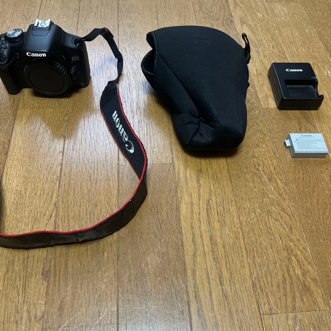 【動作確認済】Canon EOS kiss x3　本体・ガイド本等付き