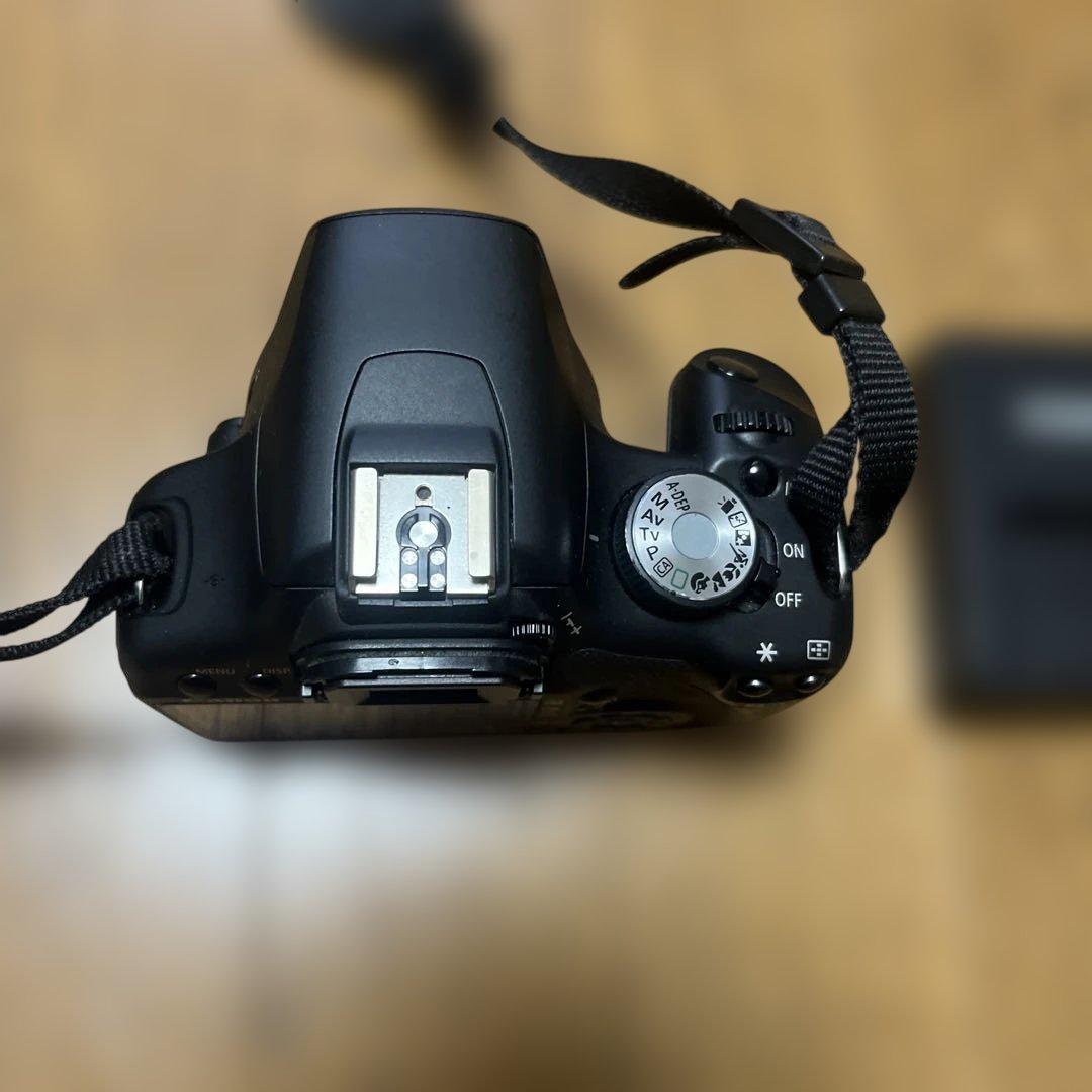 【動作確認済】Canon EOS kiss x3　本体・ガイド本等付き