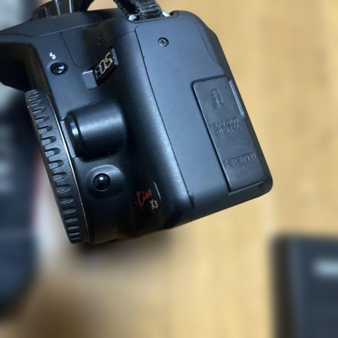 【動作確認済】Canon EOS kiss x3　本体・ガイド本等付き