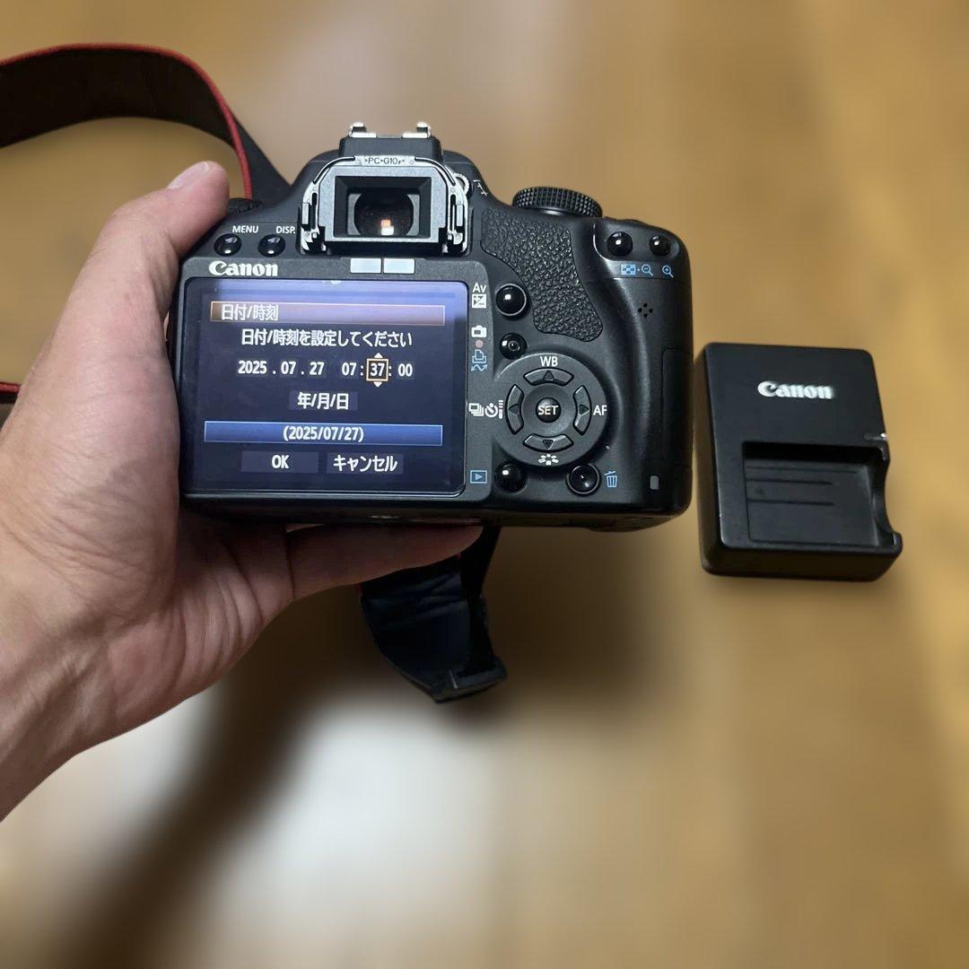 【動作確認済】Canon EOS kiss x3　本体・ガイド本等付き