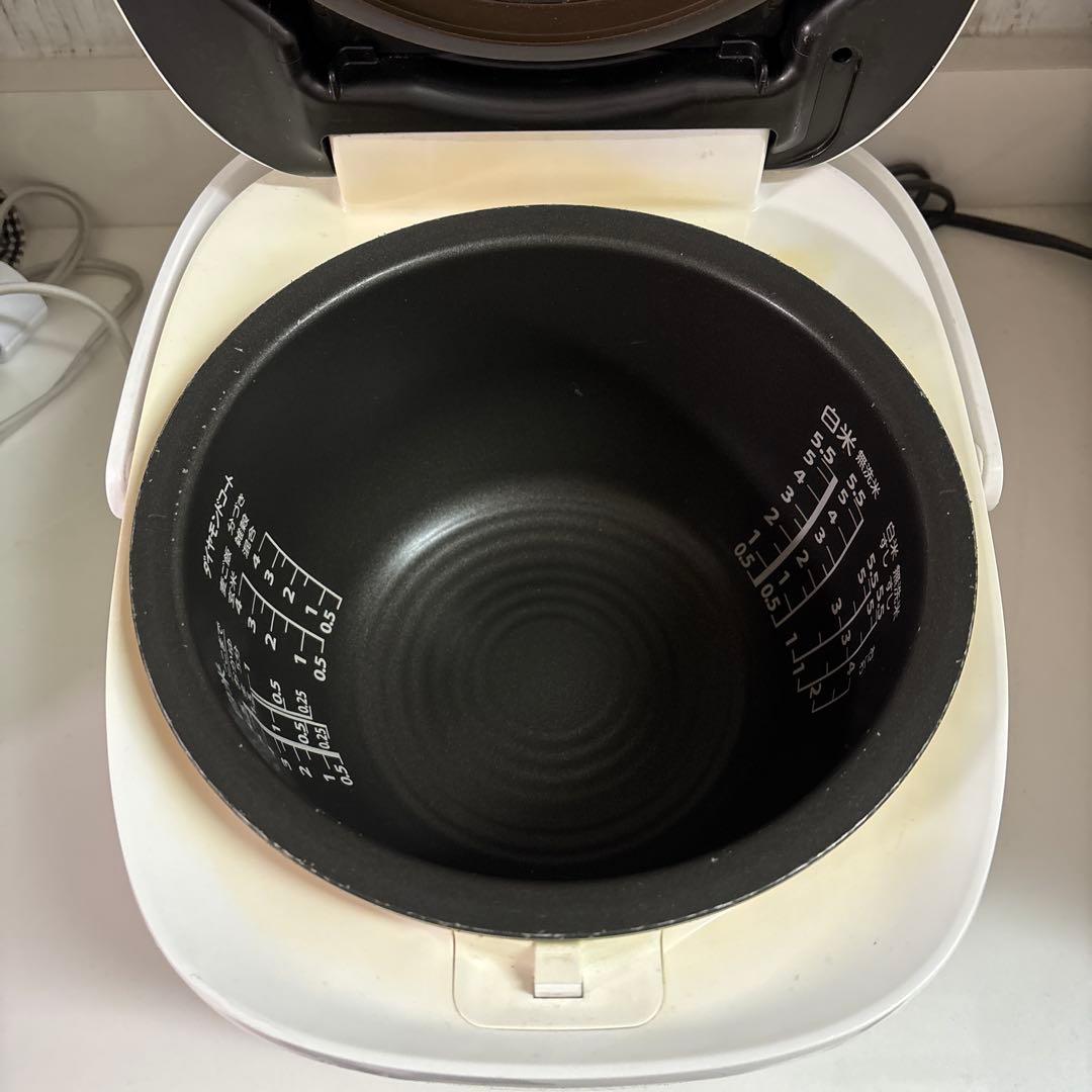 【ジャンク品】東芝　真空IHジャー炊飯器　5.5合炊き　白　炎匠炊き