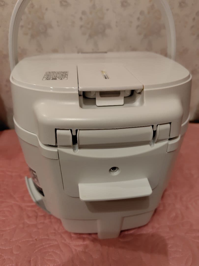 【中古品】TOSHIBA★東芝RC-10HW炊飯器IH加熱5.5合2025年製