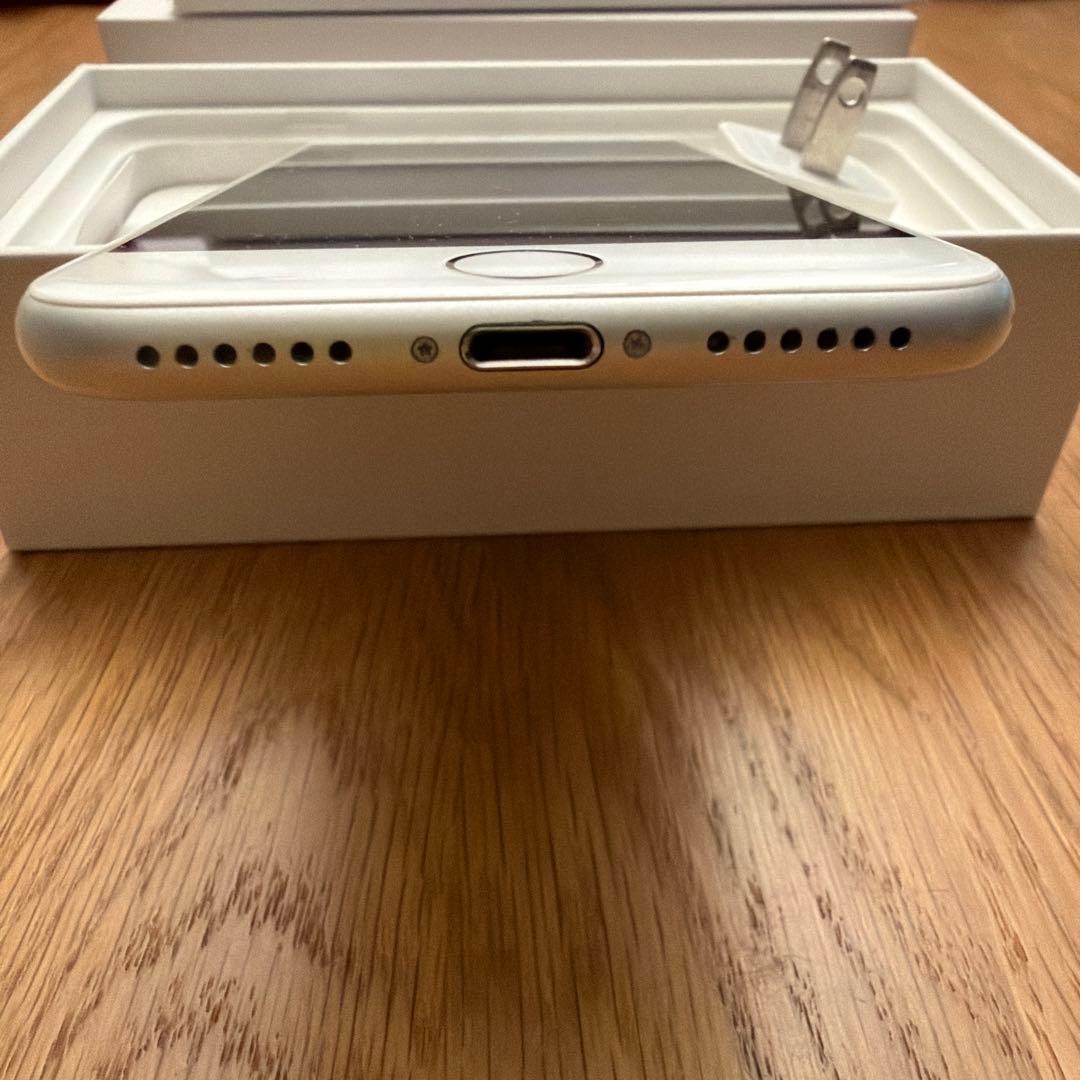 Apple iPhone 7 128GB シルバー