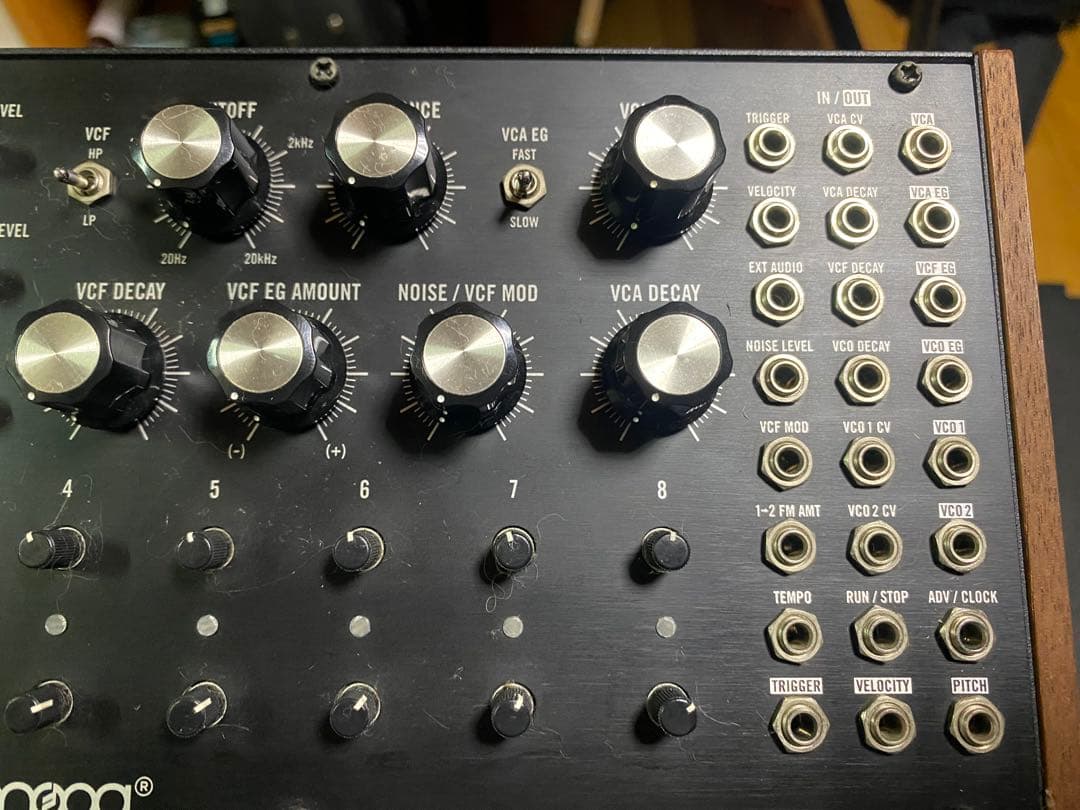 Moog DFAM セミモジュラーシンセサイザー