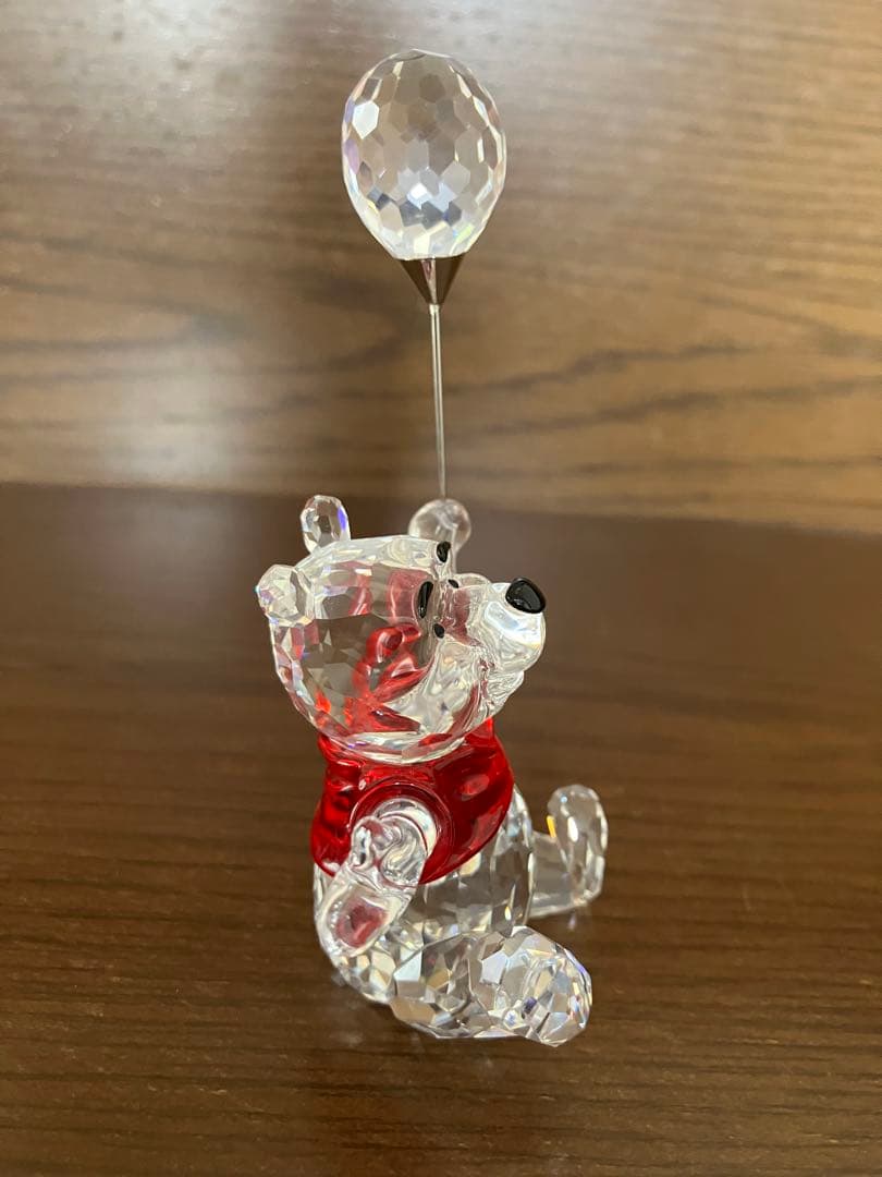希少品　スワロフスキー　くまのプーさん