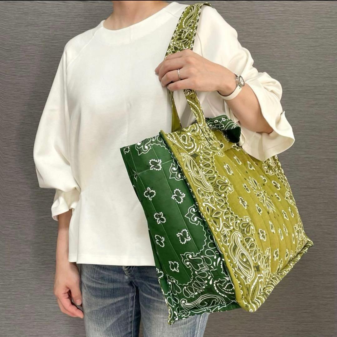 再販⭐︎キルトビッグトート　オリーブ×グリーン ペイズリー柄　ダブルハンドル
