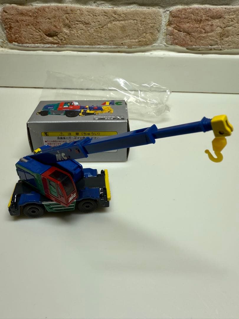 PANTHER 250X ミニカー 非売品　トミカ　TOMICA クレーン車
