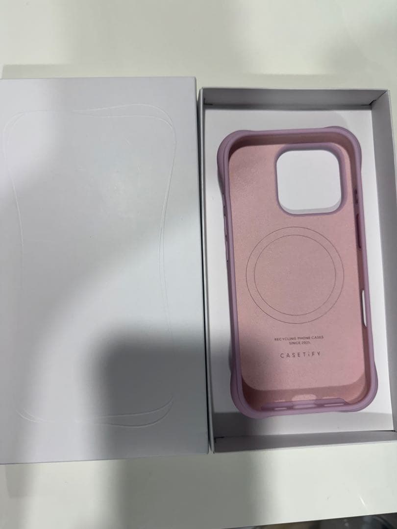 CASETiFY ウェーブシリコンケース　 iPhone16Pro用　ピンク