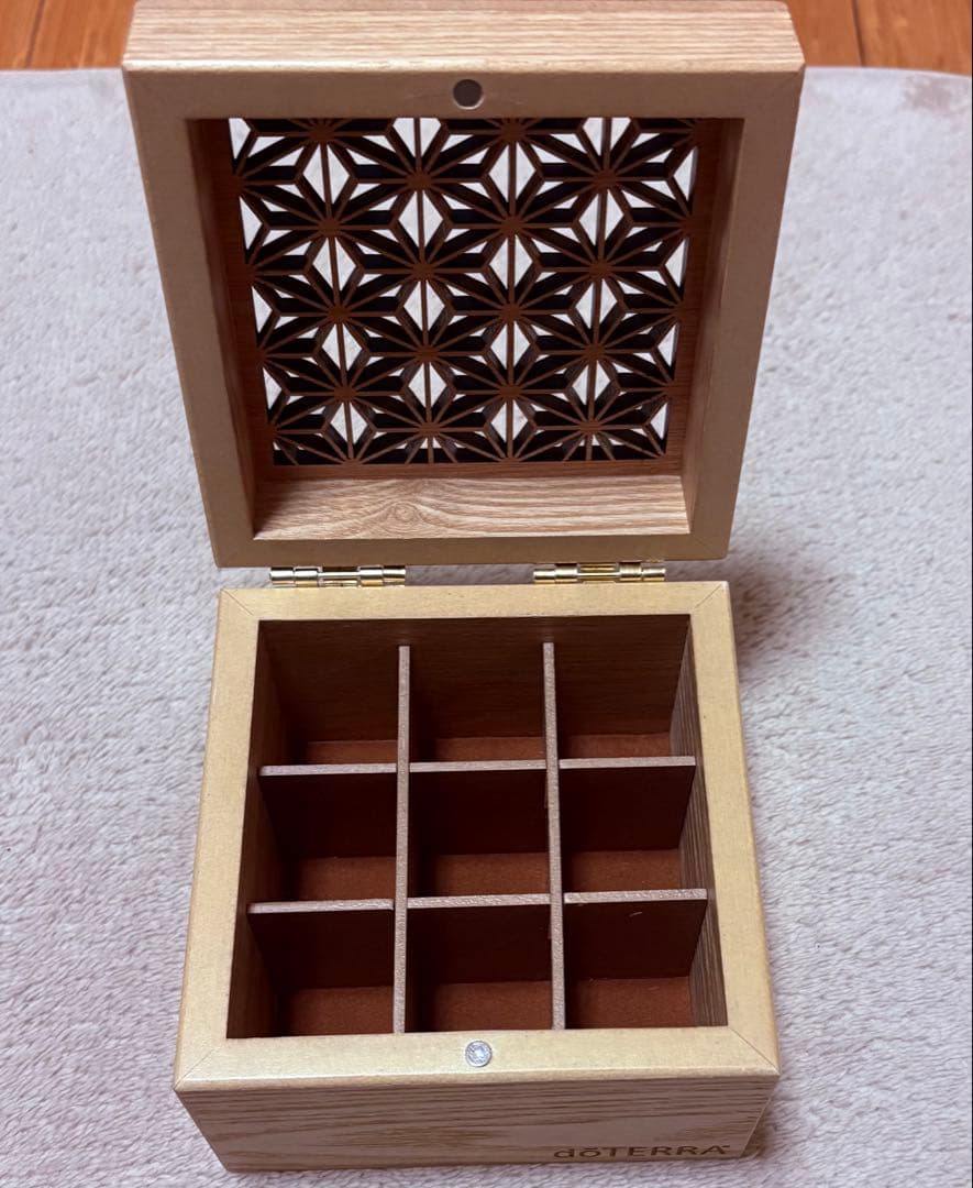 doTERRA 2024 コンベンション限定 木製オイルボックス（非売品）