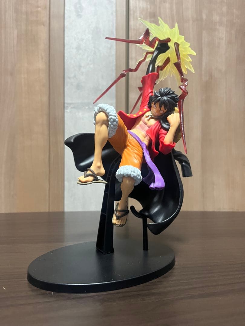 ワンピース　ルフィフィギュアセット