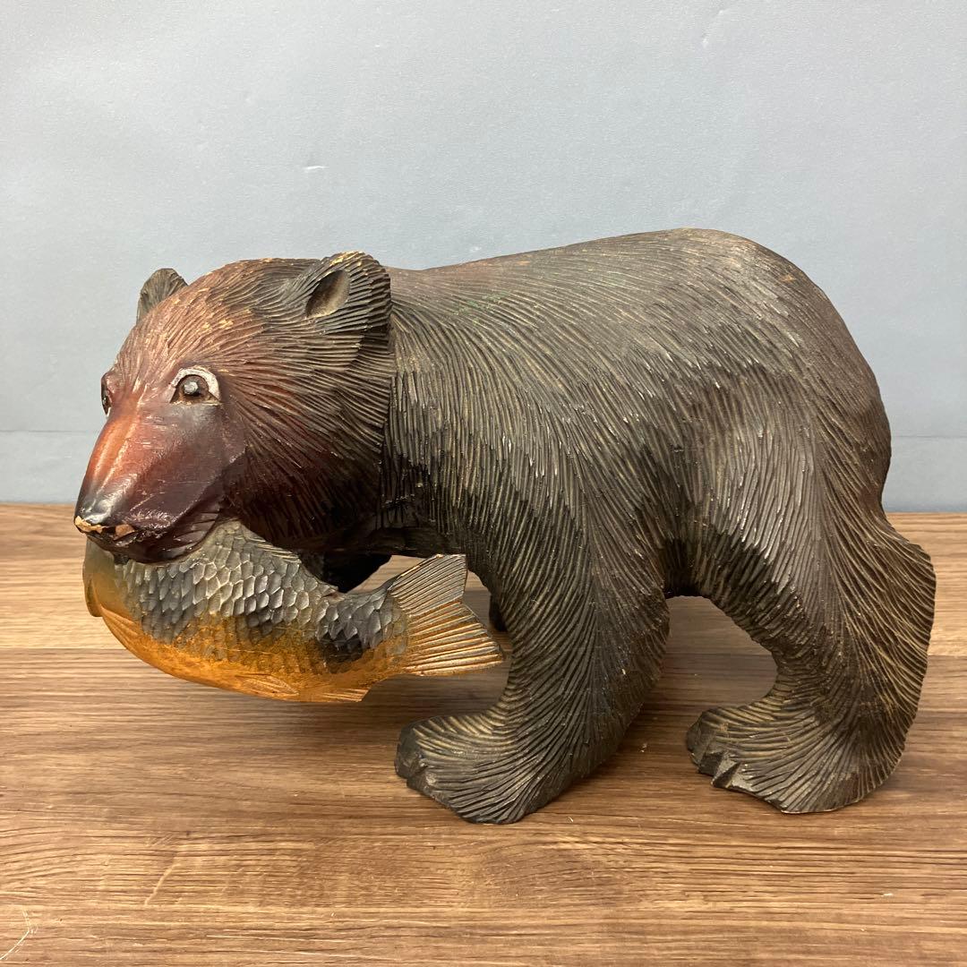 E-4 ③木彫りの熊 鮭背負い 置物 北海道 民芸品 アンティーク 木彫り 熊