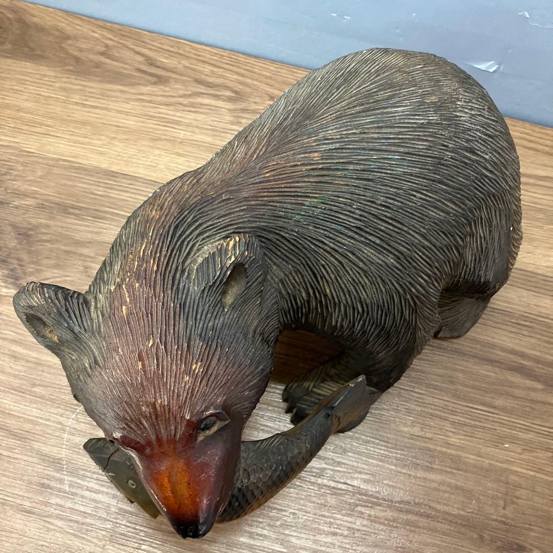 E-4 ③木彫りの熊 鮭背負い 置物 北海道 民芸品 アンティーク 木彫り 熊