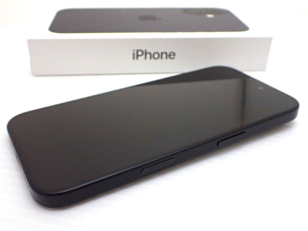【未使用 動作確認済iPhone16 128GB ブラック SIMフリー5G対応
