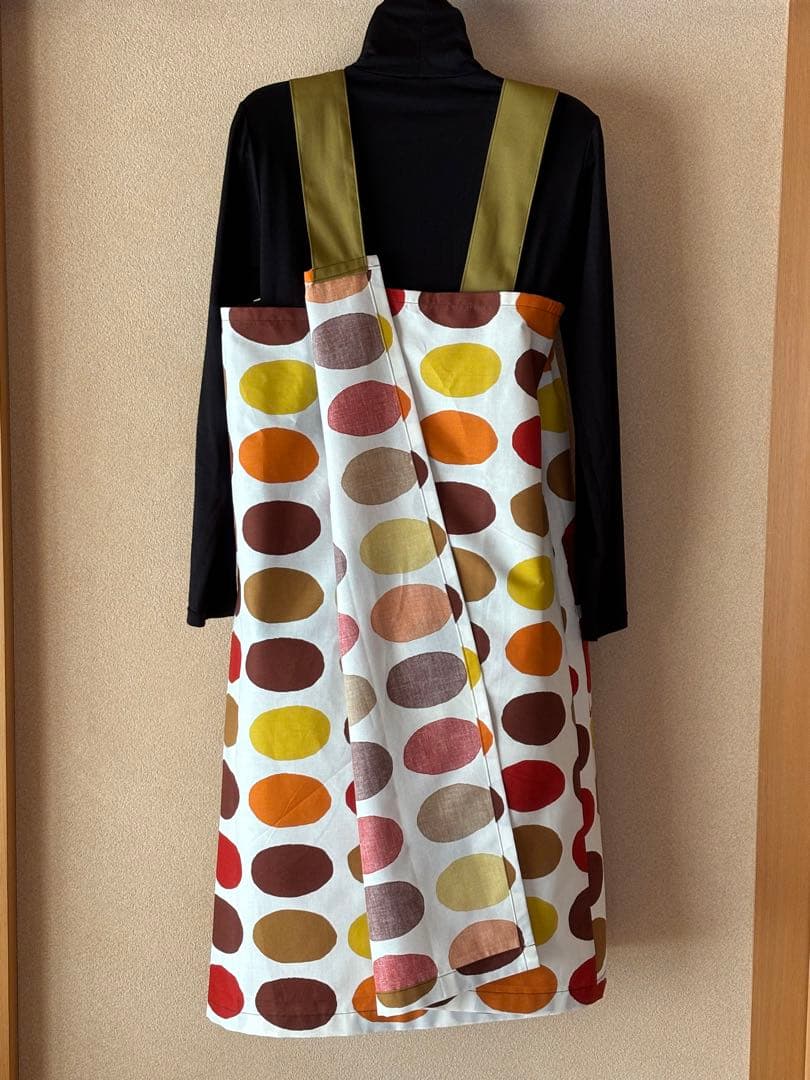 【 モダンなエプロン 】handmade●M~L●カラフルどっと