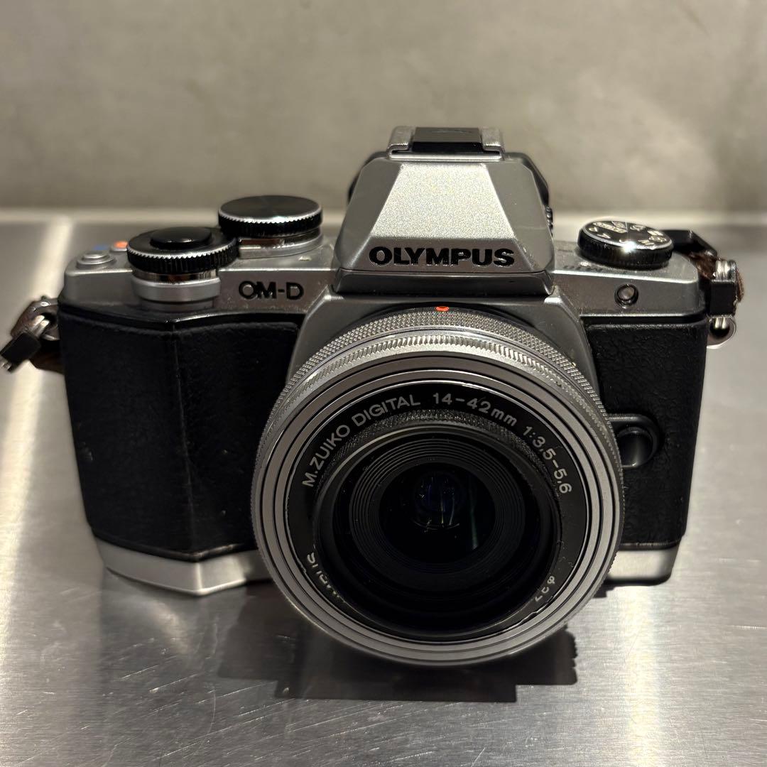 OLYMPUS OM-D E-M10 ジャンク品 値下げ交渉可◎