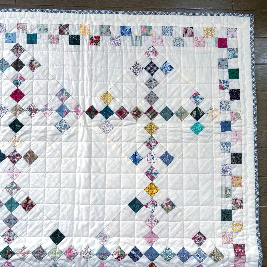 ハンドメイドタペストリー　ベビーキルト パッチワーク