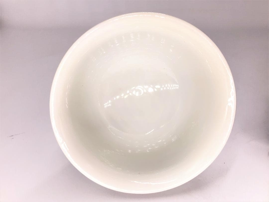 【 柿右衛門 高台鉢 】　白磁深鉢　丸に山桜紋絵付　僅少骨董