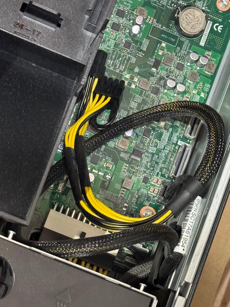 ThinkSystem ST650 V2 7Z74 タワー・ラックマウントサーバ