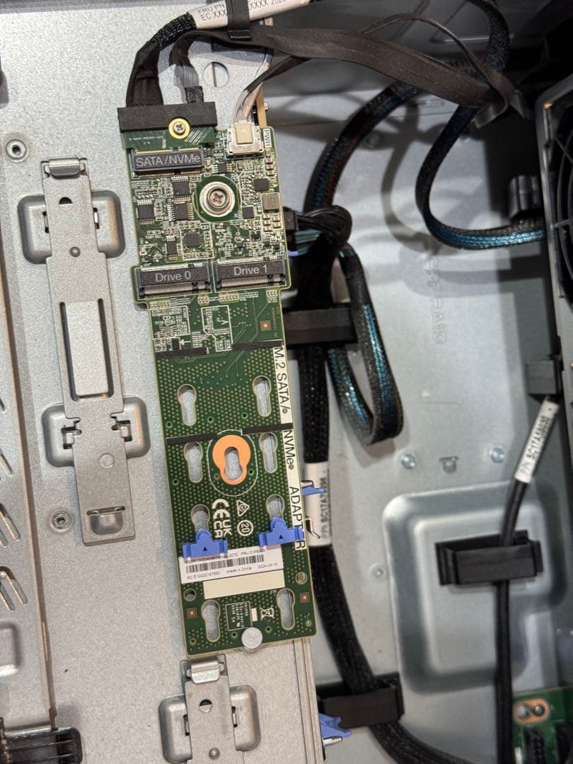 ThinkSystem ST650 V2 7Z74 タワー・ラックマウントサーバ