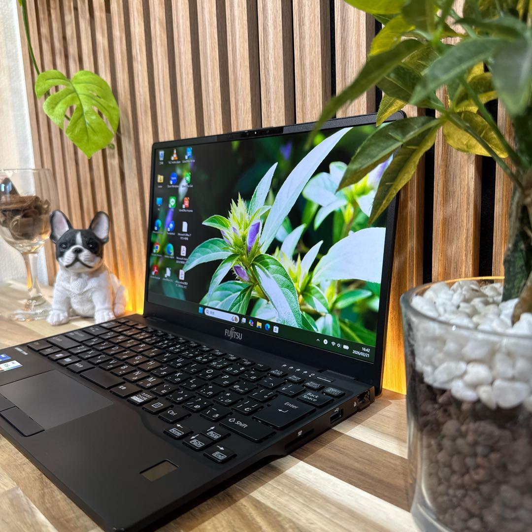 美品 LTE 2022年製‼️LIFEBOOK☘️第12世代☘️FHD☘ノートパソコン