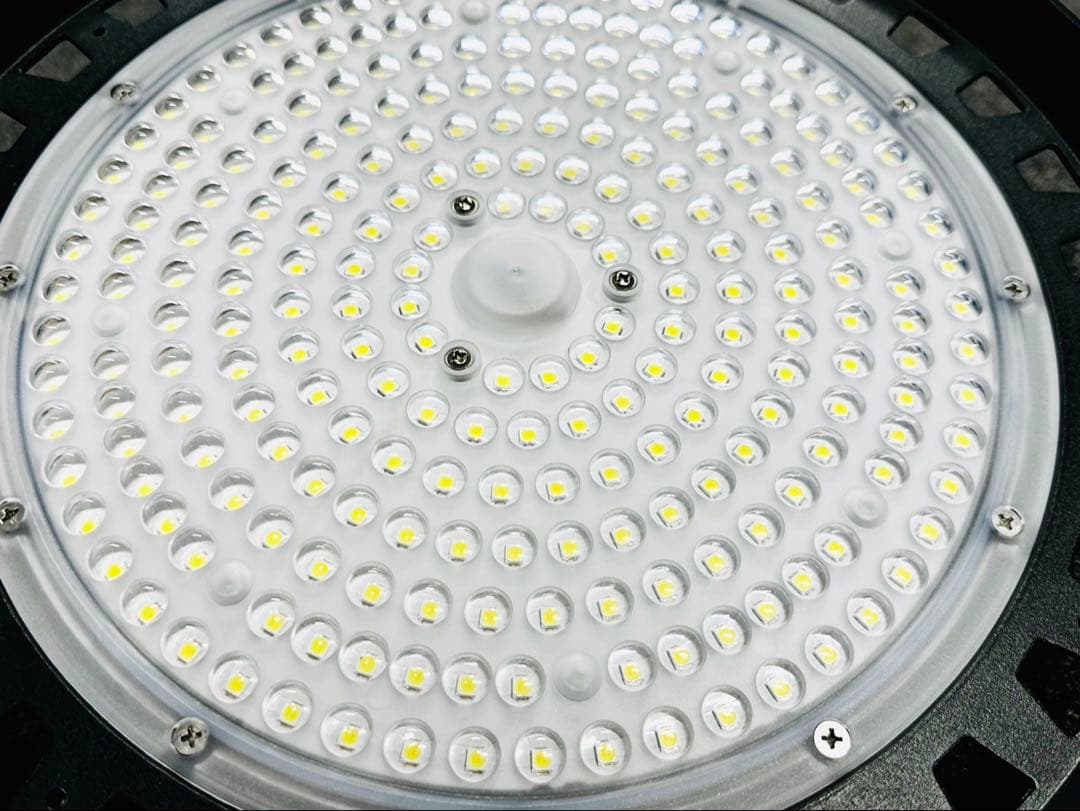水銀灯風LED投光器 5000k 倉庫 工場 高天井照明 水銀灯2000Ｗ相当