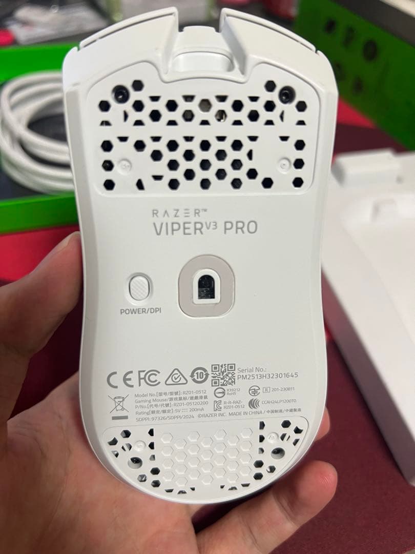 美品 ゲーミングマウス Viper V3 Pro