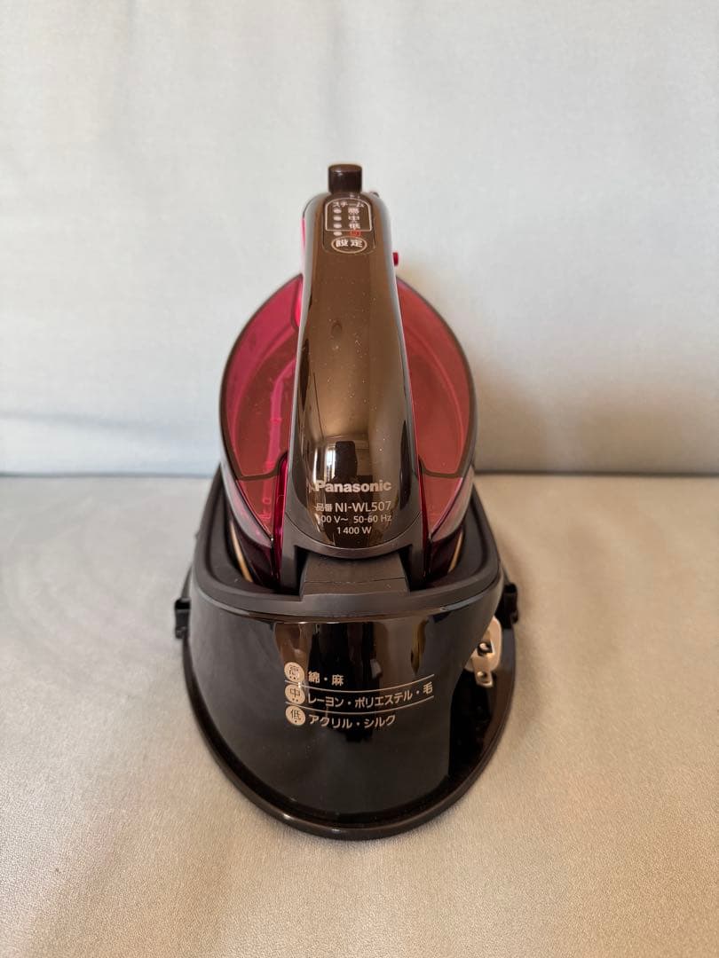 【未使用】Panasonic NI-WL507アイロン本体とアイロン台付きセット